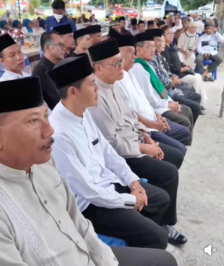 SAFARI RAMADAN: Momen pelepasan tim safari ramadan Pemkab Poso.(FOTO: BUDIYANTO WIHARTO/RADAR PALU).  