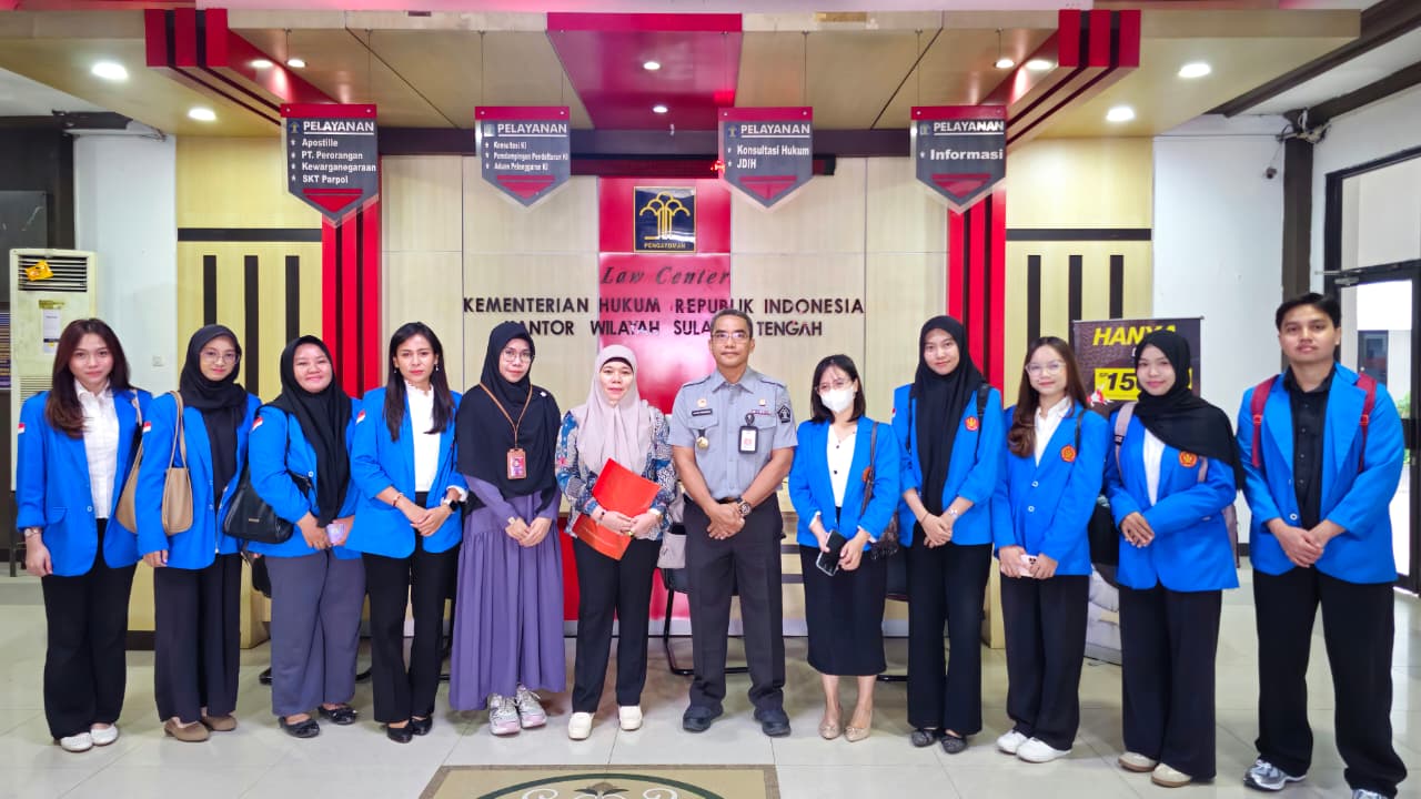 Mahasiswa magang mengikuti arahan di Kantor Wilayah Kementerian Hukum Sulawesi Tengah sebelum memulai aktivitas pendampingan pelayanan hukum.