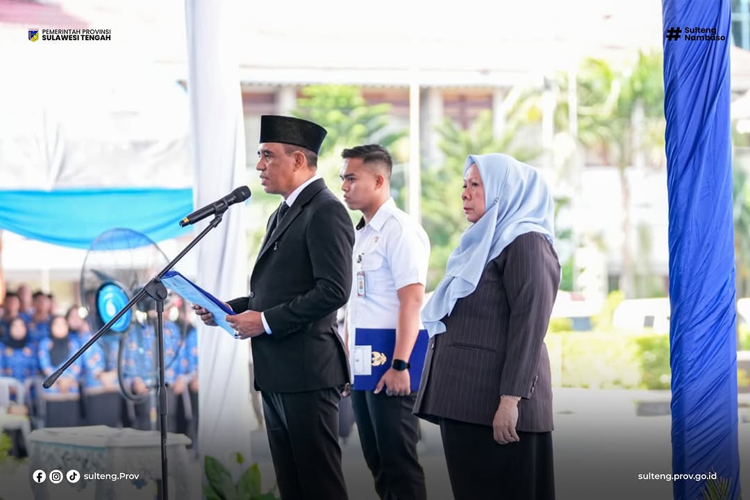 Gubernur Dr. H. Anwar Hafid, M.Si bersama Wakil Gubernur dr. Reny A Lamadjido, Sp.PK., M.Kes.