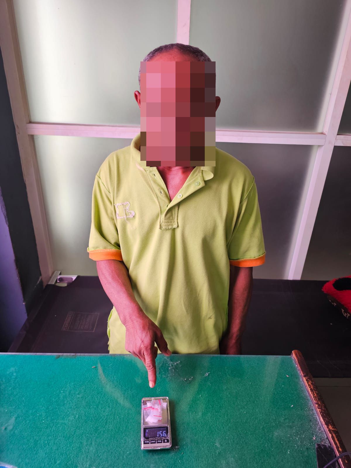 Ditresnarkoba Polda Sulteng menangkap seorang pengedar narkoba diwilayah Kinovaro Kabupaten Sigi.