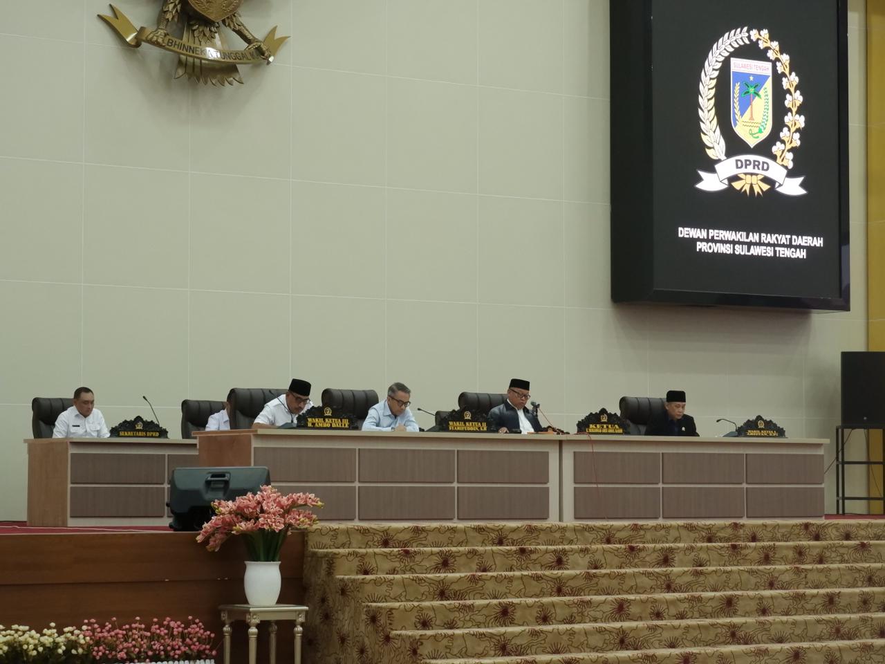 Rapat paripurna DPRD Sulteng menetapkan Arnila Hi. Moh. Ali sebagai Wakil Ketua I menggantikan Aristan S. Pt.