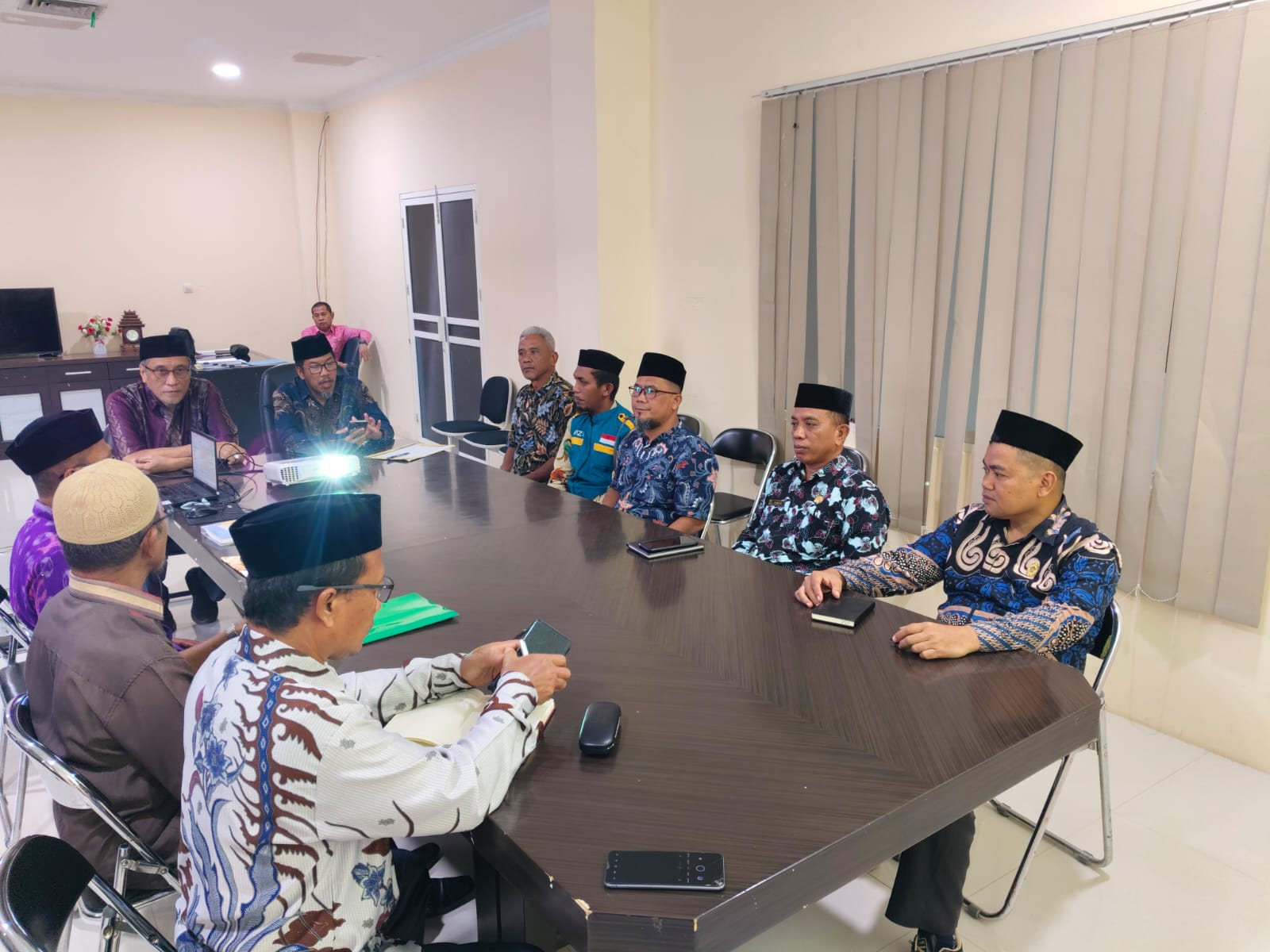 Rapat koordinasi Kemenag, Pemda, dan Baznas Buol menetapkan besaran zakat fitrah dan fidyah Ramadan 1447 H.