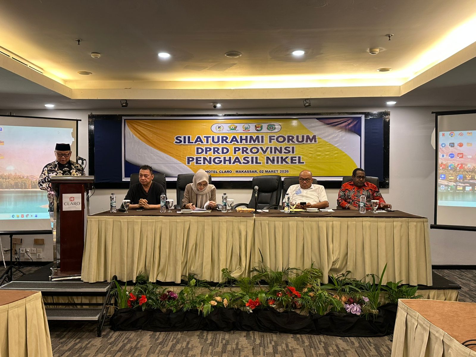 Ketua DPRD Sulteng Arus Abd Karim saat membuka Forum DPRD Provinsi Penghasil Nikel se-Indonesia di Makassar, Senin (2/3/2026).