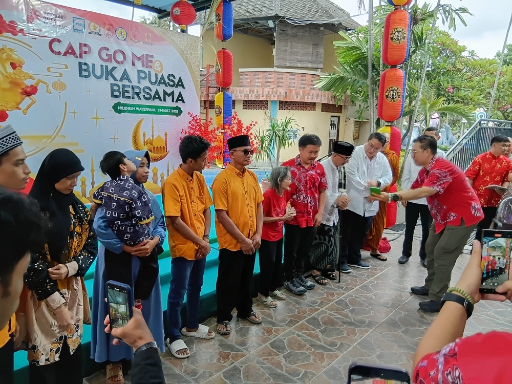 Momen Cap Go Meh bersamaan dengan  Ramadan digelar buka puasa bersama oleh PSMTI Sulteng 