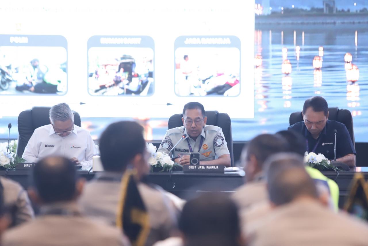 Direktur Utama Jasa Raharja Muhammad Awaluddin (tengah) hadir sebagai bagian dari komitmen perusahaan dalam mendukung sistem keselamatan transportasi nasional selama periode Operasi Ketupat 2026.