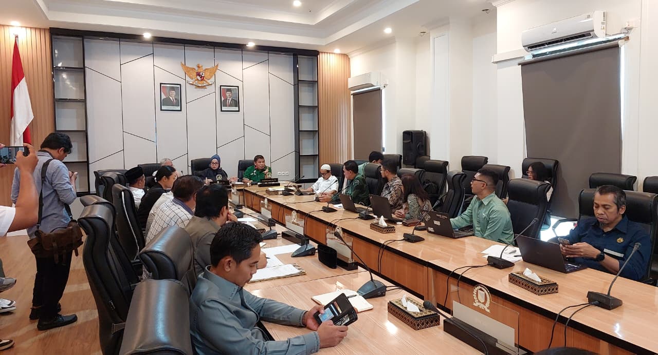 Sekretaris Komisi III DPRD Sulteng Muhammad Safri mendesak PT Vale transparan soal smelter dan distribusi manfaat daerah.