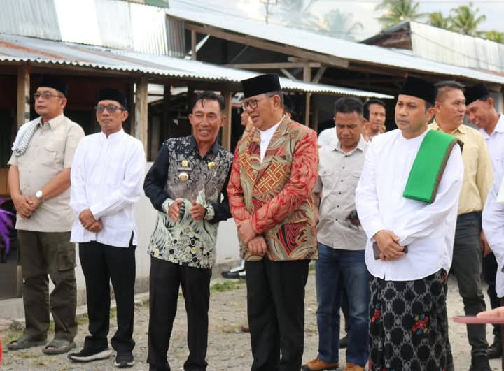 RAMADAN: Safari Ramadan Wabup Soeharto Kandar, di Gintu Lore Selatan.(FOTO: BUDIYANTO WIHARTO/RADAR PALU)