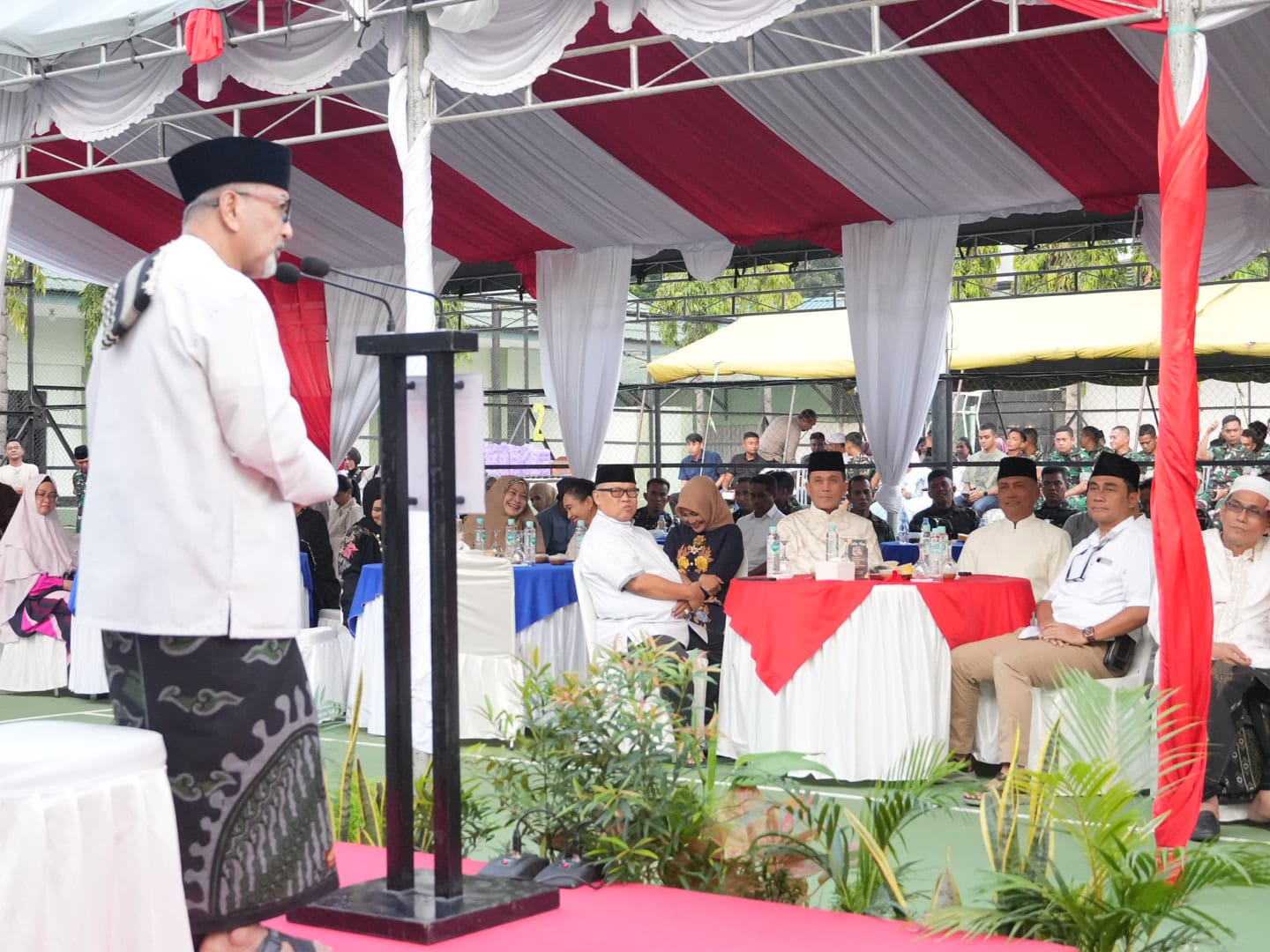 BUKA PUASA: Ketua DPRD Sulteng H. Moh. Arus Abdul Karim, menghadiri buka puasa bersama di Kodam XXIII Palaka Wira, Rabu (04/03/2026).(FTO:&nbsp;HUMAS DPRD SULTENG/RADAR PALU)