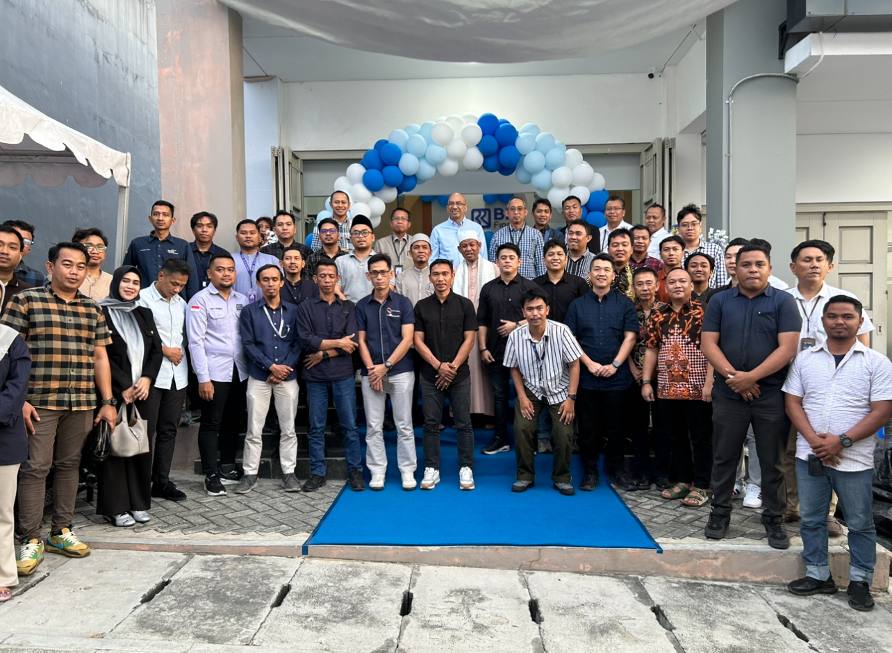 BRI Finance membuka Kantor Cabang (KC) Palu secara resmi pada hari Kamis (5/3), berlokasi di Kantor Cabang Palu, Palu City Square  Business Centre Blok C No. 1, Jl. Soekarno Hatta, Kota Palu. 