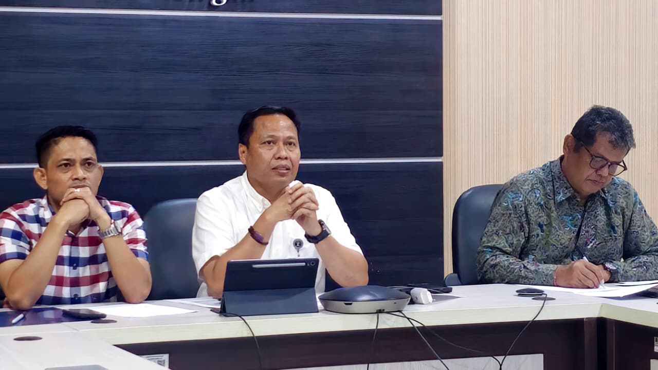 Kanwil Kemenkum Sulawesi Tengah menggelar pertemuan virtual bersama para notaris di wilayah Sulawesi Tengah melalui platform Zoom.