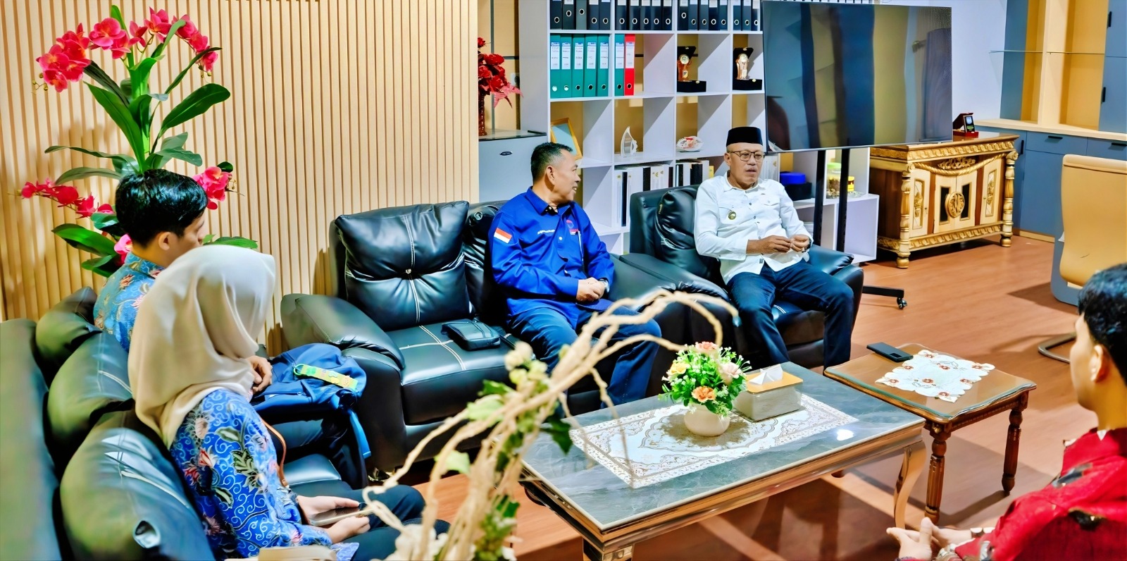 OMBUDSMAN: Kunjungan kerja Kepala Perwakilan Ombudsman RI Perwakilan Sulteng Mohammad Iqbal Andi Magga, diterima langsung Wabup Morut Djira Kendjo, Kamis (12/3/2026). (FOTO: ISTIMEWA/RADAR PALU)  