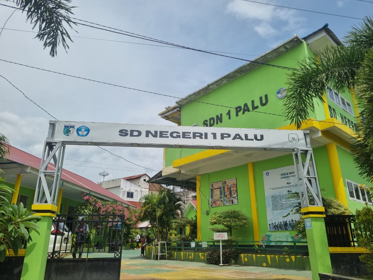 PENDIDIKAN: SD Negeri 1 Palu Terus Mendorong Peningkatan Kualitas Siswa Melalui Berbagai Program Pendidikan dan Pengembangan Bakat