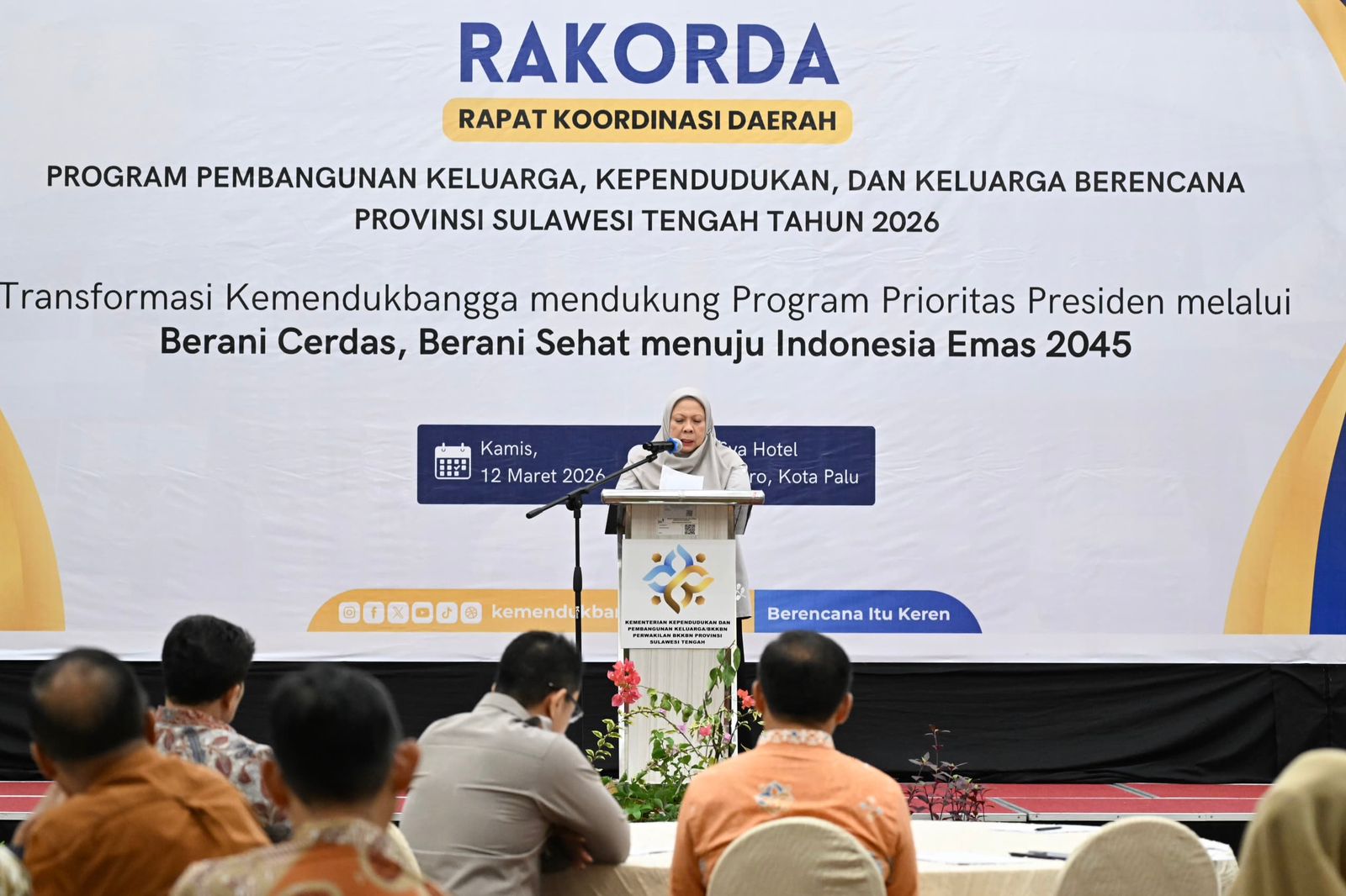 Wakil Gubernur Sulawesi Tengah Reny A. Lamadjido saat membuka Rakorda Program Bangga Kencana 2026 di Palu.