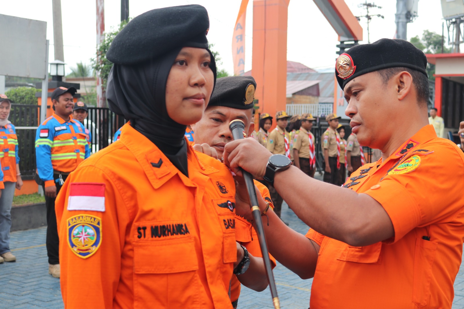 Siaga SAR Khusus Lebaran Tahun 2026 resmi dibuka melalui Apel Pembukaan Siaga SAR Khusus Lebaran yang digelar di halaman Kantor Pencarian dan Pertolongan Palu pada Jumat (13/3).