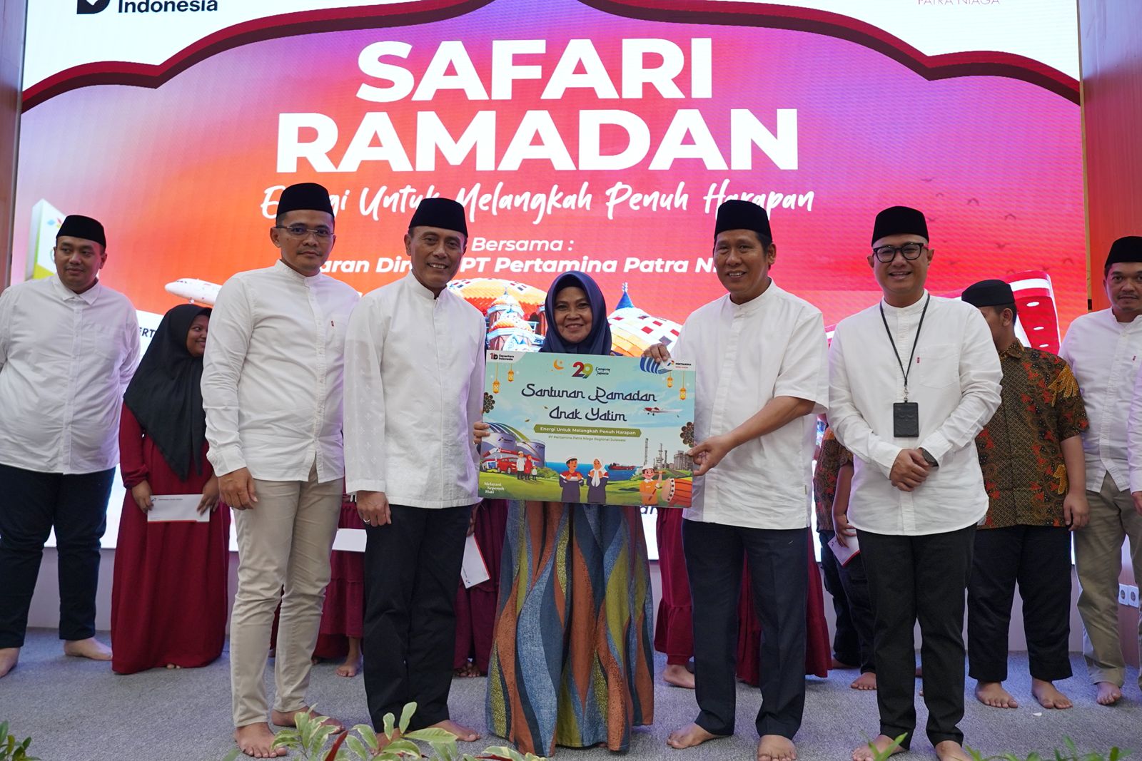 Direksi PT Pertamina Patra Niaga bersama jajaran manajemen dan perwira mengikuti kegiatan Safari Ramadan Pertamina Patra Niaga Regional Sulawesi di Makassar, 12 Maret 2026.
