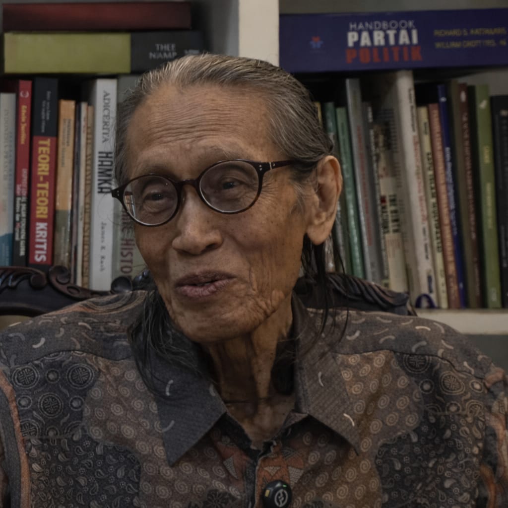 Sastrawan Anhar Gonggong menyampaikan dukungan kepada korban penyiraman air keras Andrie Yunus.