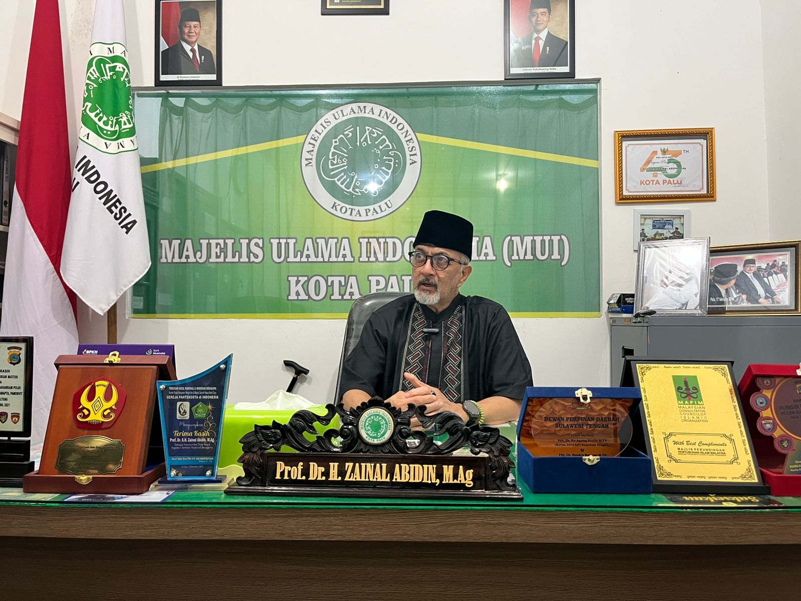 Prof. Dr. H. Zainal Abidin (FOTO: ANGEL SUMBARA/RADAR PALU).  