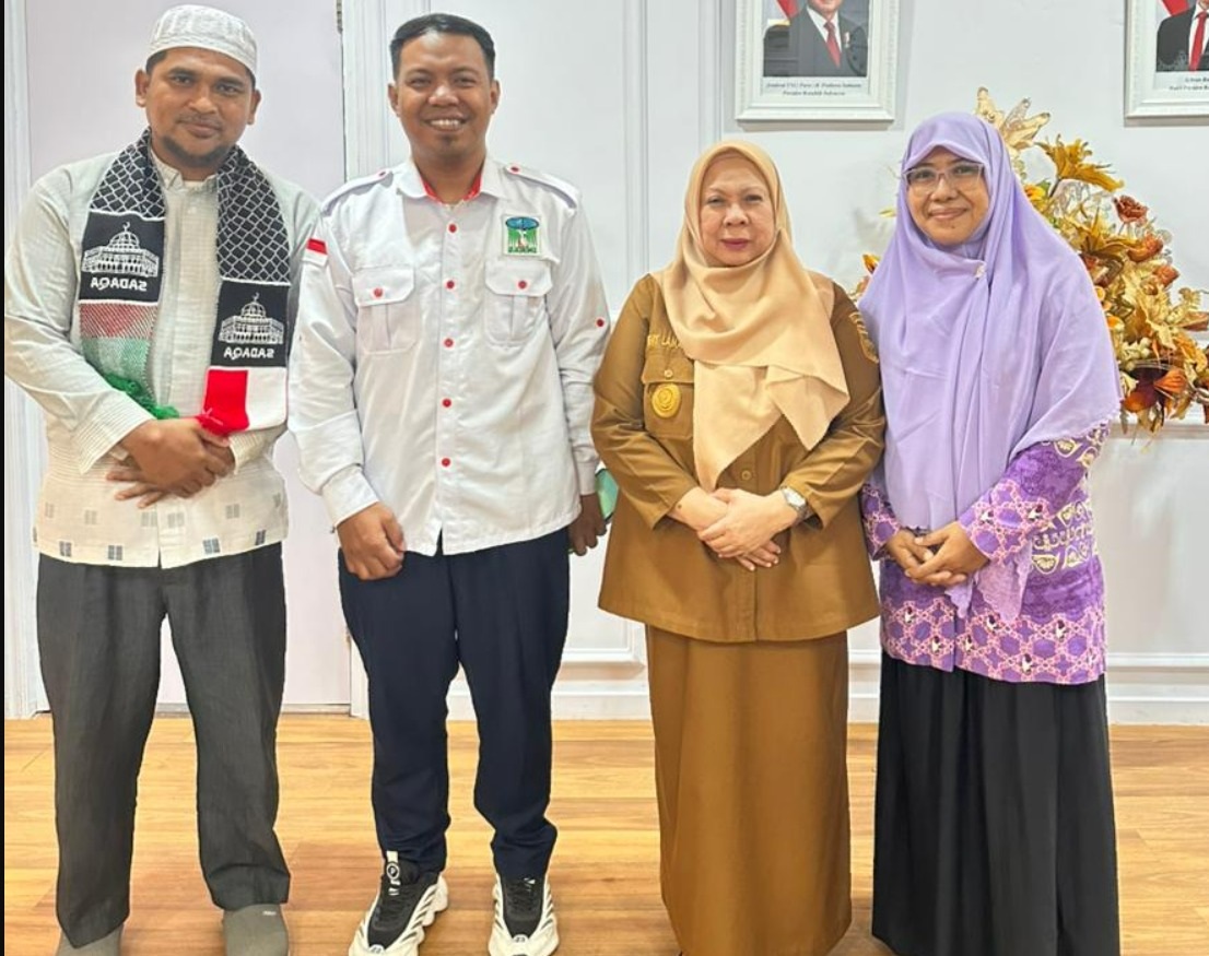 SILATURAHMI: Wagub Sulteng, Hj. Reny Lamadjido, saat menerima silaturahmi sejumlah pimpinan lembaga dakwah yang berkolaborasi dalam kegiatan I&rsquo;tikaf, Seni (16/3/2026).(FOTO: HUMAS PKS SULTENG/RADAR PA