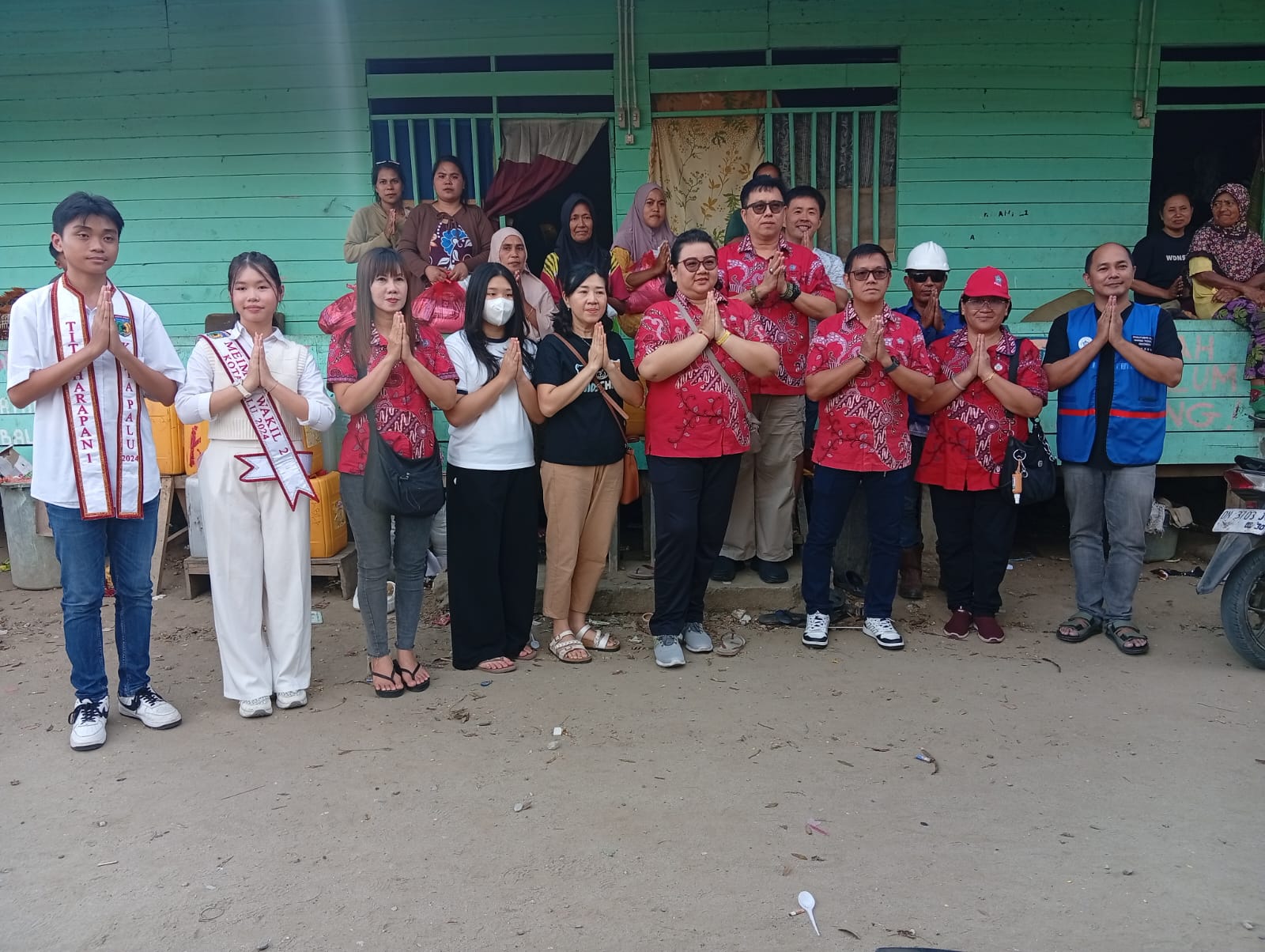 PSMTI Sulteng menggelar bakti sosial di TPA Kawatuna, Kelurahan Kawatuna, Kecamatan Mantikulore, Kota Palu, Selasa (17/3/2026).