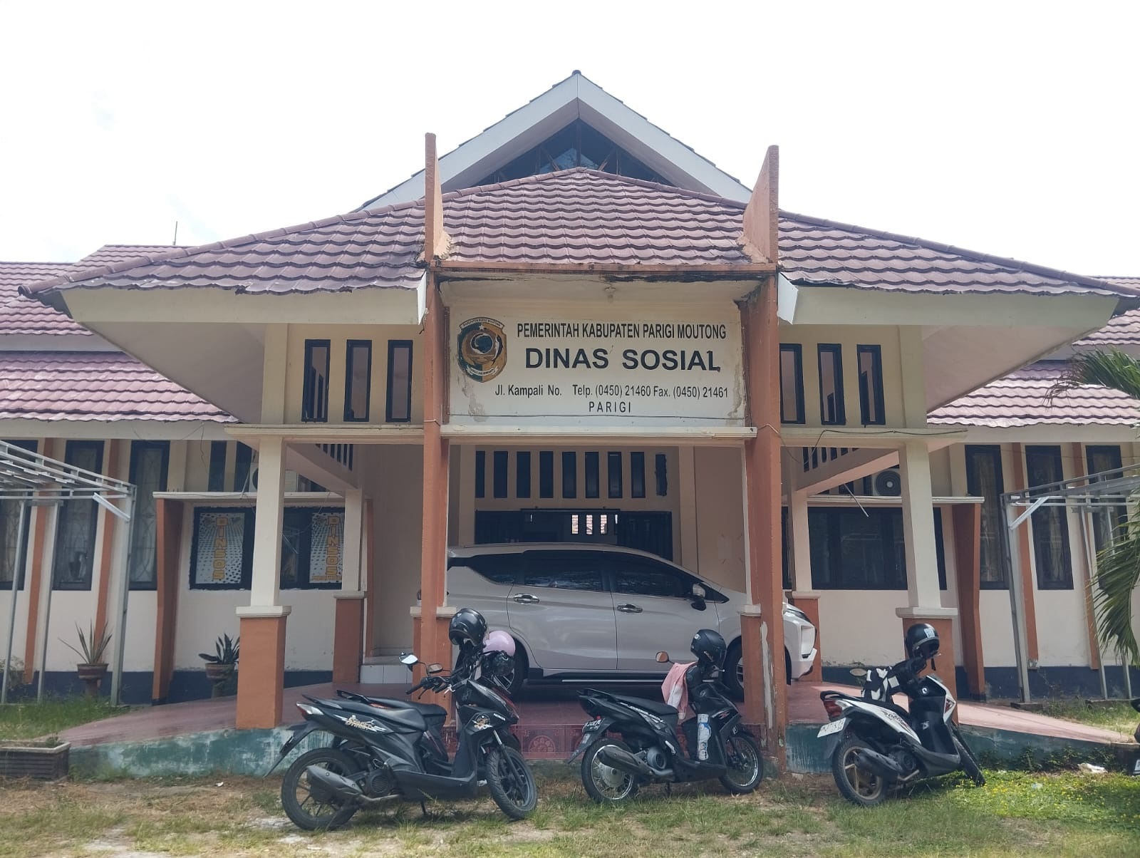 PRIHATIN: Laporan mengenai lansia tanpa keluarga yang beredar di media sosial Facebook serta fakta di lapangan mendapat tanggapan dari Dinas Sosial Kabupaten Parigi Moutong, Selasa, 17 Maret 2026.(FOT