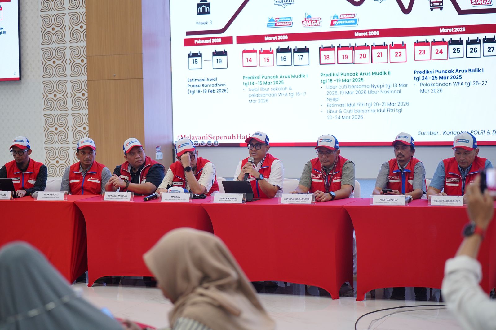 Pertamina Patra Niaga Regional Sulawesi menggelar konferensi pers kesiapan Satgas RAFI 2026 untuk memastikan pasokan energi selama mudik Lebaran tetap aman.