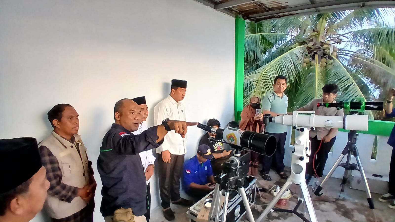 Stasiun Geofisika Palu melakukan rukyat hilal di Menara Hilal Marana, namun hilal Syawal 1447 H tidak terlihat karena cuaca berawan.