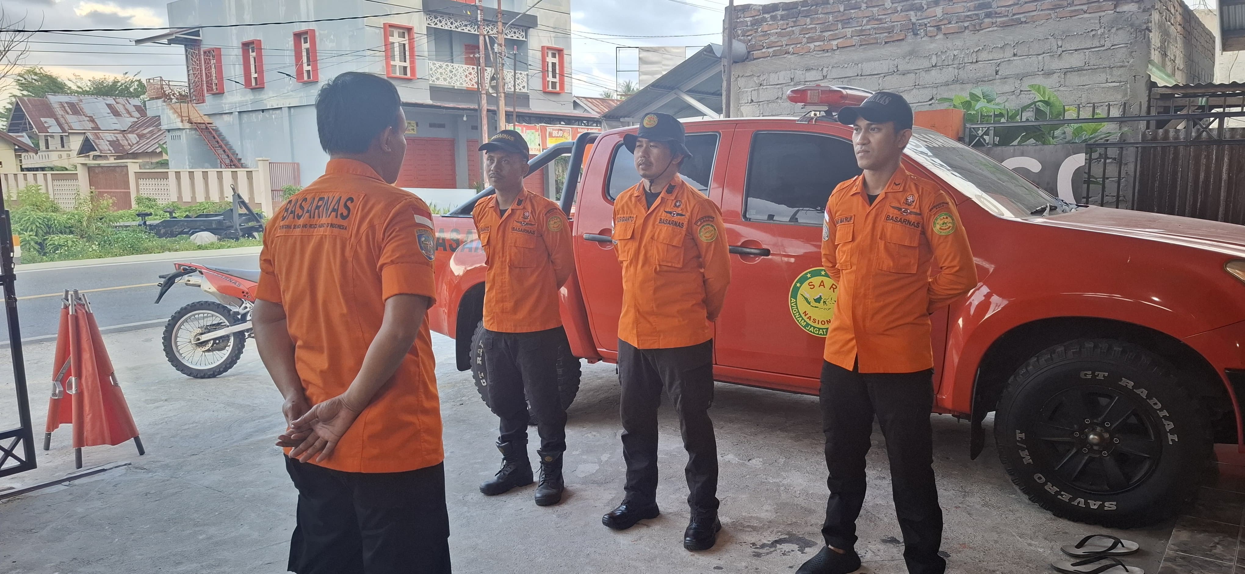 Tim Rescue Pos SAR Parigi diberangkatkan menuju lokasi kejadian pada Kamis (19/3) pukul 16.55 WITA menggunakan kendaraan rescue.