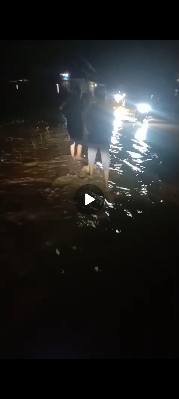 Banjir yang melanda Desa Lakea II dan Desa Ngune, Kecamatan Lakea, Kabupaten Buol, Rabu (18/3/2026) malam.