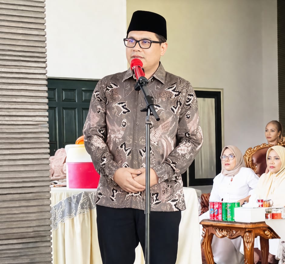 Bupati Buol H. Risharyudi Triwibowo memberikan penjelasan terkait polemik keterlambatan pembayaran THR ASN.