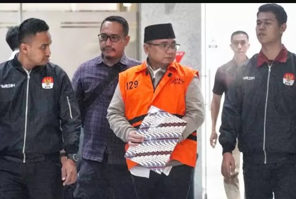 Yaqut Cholil Qoumas kembali ditahan KPK usai sempat menjalani tahanan rumah dan merayakan Idulfitri bersama keluarga.