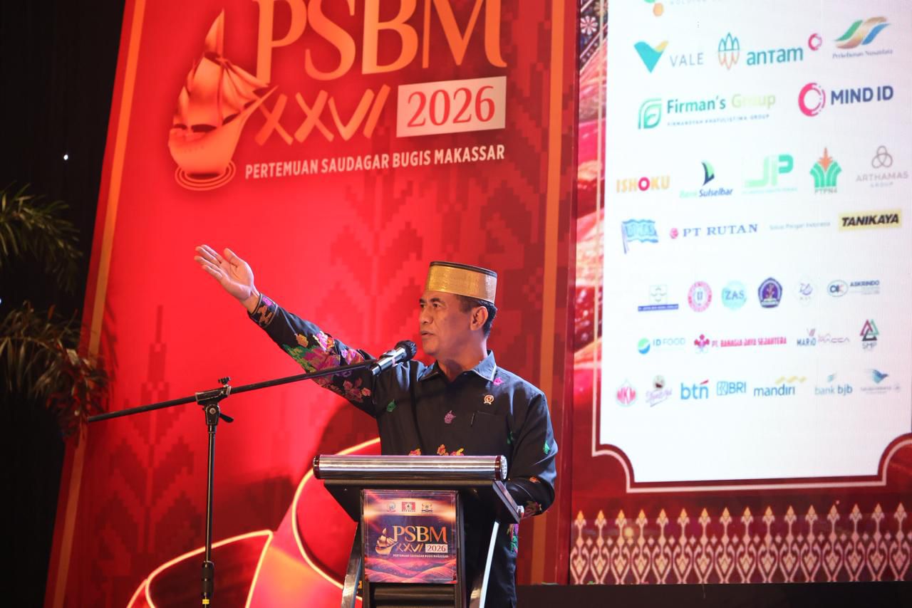 Menteri Pertanian Andi Amran Sulaiman saat menghadiri Pertemuan Saudagar Bugis Makassar di Makassar.
