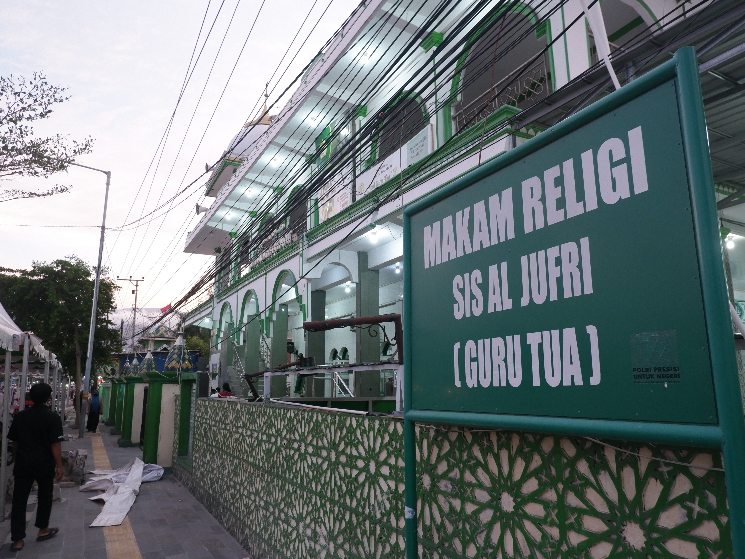 KEMBALI DIUSULKAN: Pengurus Besar Alkhairaat memanfaatkan momentum Haul ke-58 untuk memperkuat dukungan publik dalam pengusulan Guru Tua sebagai pahlawan nasional.