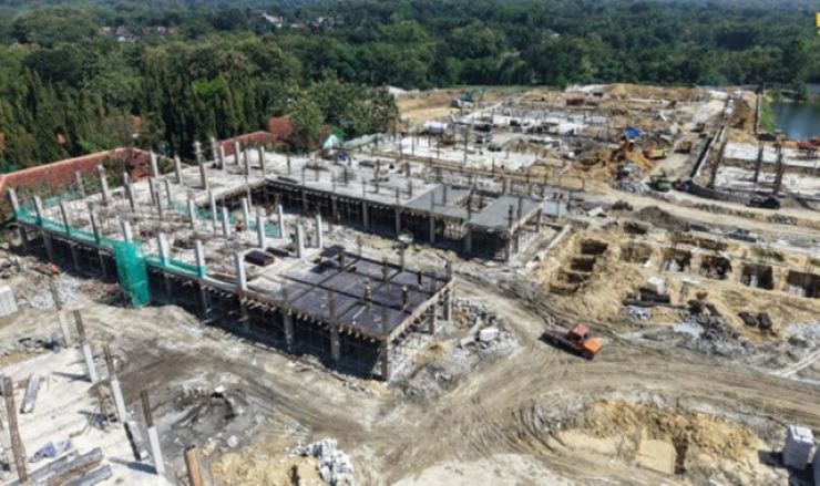 Progres pembangunan Sekolah Rakyat Tahap II di salah satu daerah, ditargetkan rampung untuk mendukung pemerataan pendidikan nasional.