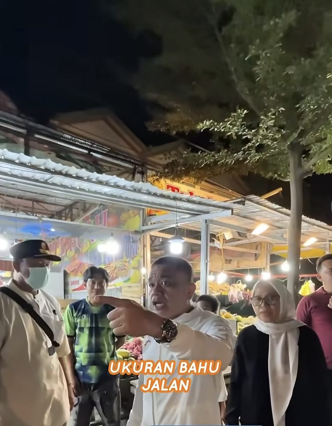 Tangkapan layar Instagram, Wali Kota Palu Hadianto Rasyid saat sidak pedagang di Pasar Inpres Manonda.