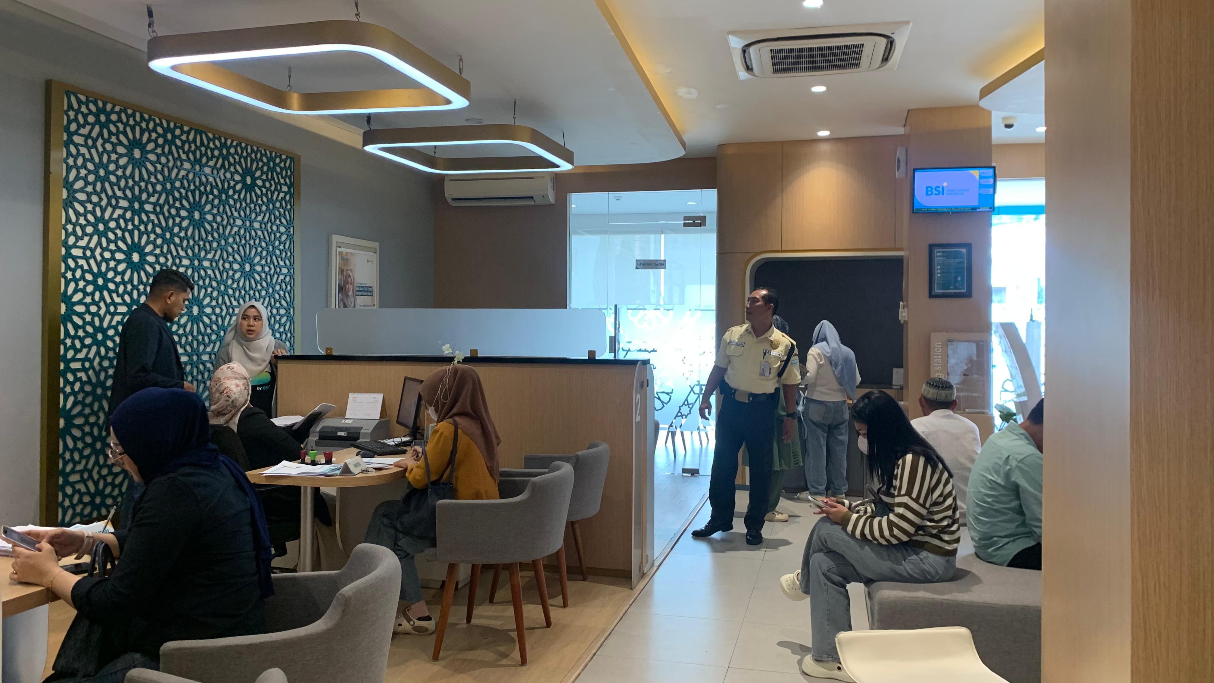 Bank Syariah Indonesia (BSI) menghadirkan program bagi masyarakat dalam mempersiapkan masa pensiun melalui produk BSI Pra Pensiun Berkah.