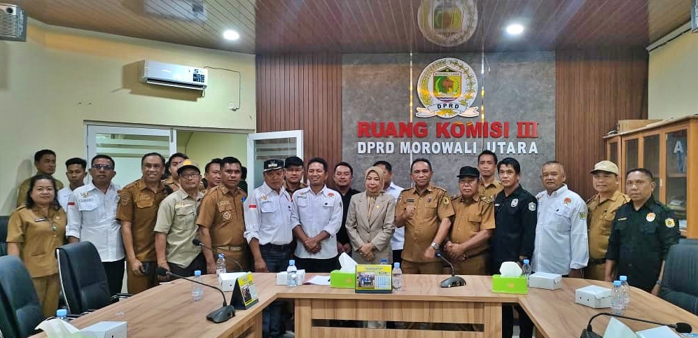 MENDENGAR: DPRD Morut, menggelar RDP terkait tunggakan ADD 122 desa di ruang DPRD Morut, Senin (30/3/2026). (FOTO: ISTIMEWA/RADAR PALU)  &nbsp;