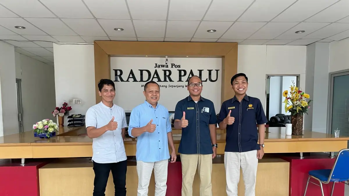 Kantor Pelayanan Pajak (KPP) Pratama Palu lakukan kunjungan ke Jawa Pos Radar Palu.(M RAFFY)