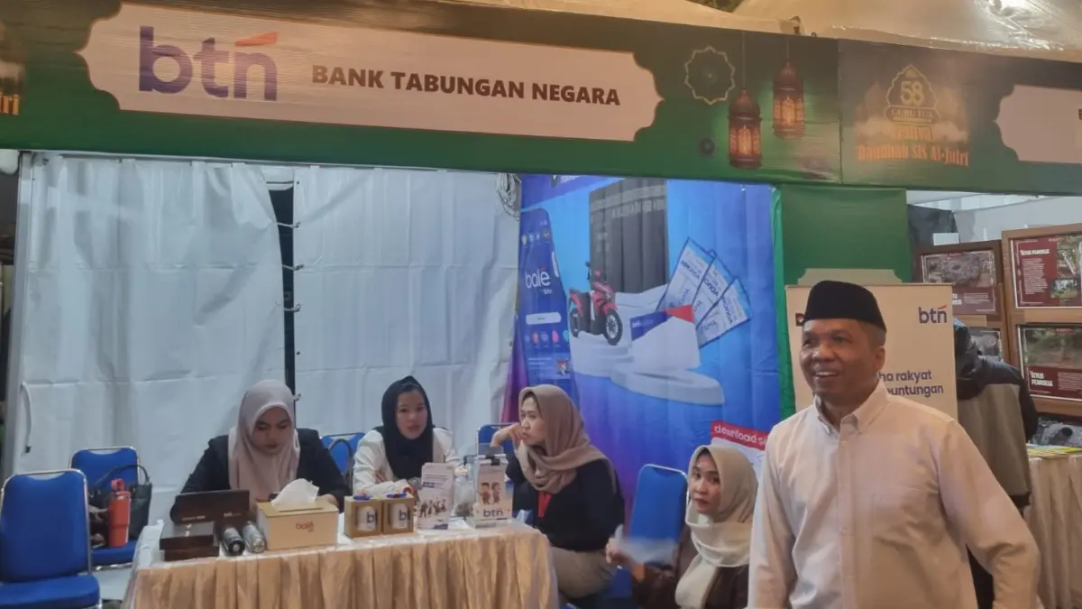 Kehadiran tenant Bank Tabungan Negara (BTN) dalam Festival Raudhah Haul ke-58 Guru Tua.(MOH FATHAHILA)