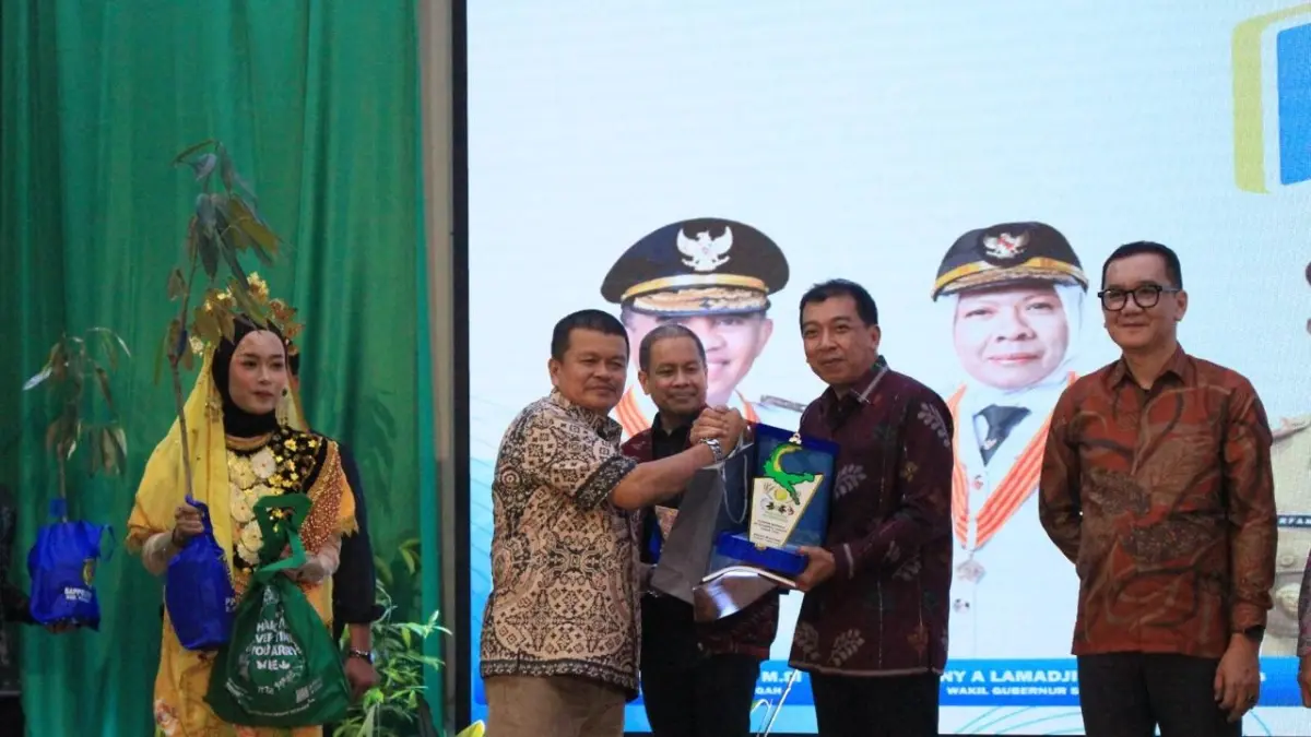 FORKKOM BAPPEDA: Suasana pembukaan Forum Koordinasi dan Komunikasi (Forkkom) Bappeda se-Sulawesi Tengah ke-XXIII di Auditorium Kantor Bupati Parigi Moutong, Selasa (31/3/2026).(FOTO: ISTIMEWA/RADAR PALU)

