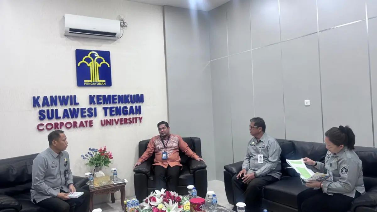 Pertemuan Kanwil Kemenkum Sulteng dan LLDIKTI Wilayah XVI bahas penguatan layanan kekayaan intelektual di Sulawesi Tengah. (Humas Kemenkum Sulteng)