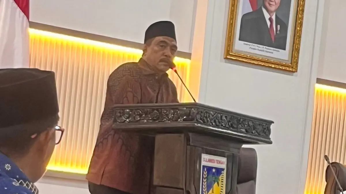 Rapat koordinasi Pemprov Sulteng dalam mematangkan persiapan penyelenggaraan haji 2026 di ruang Polibu Kantor Gubernur. (BIRO ADPIM SULTENG)
