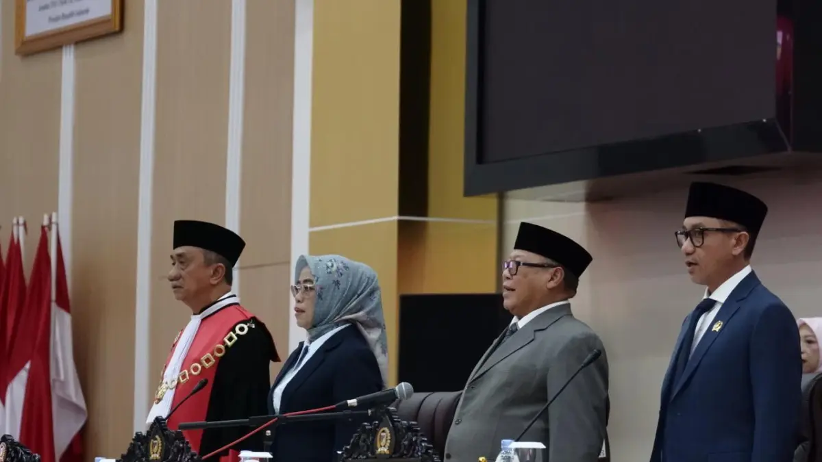 Suasana rapat paripurna pelantikan Wakil Ketua DPRD Sulteng sisa masa jabatan 2024-2029 di ruang sidang utama, Kamis (242026). (Andika Nur Hikmah Radar Palu )