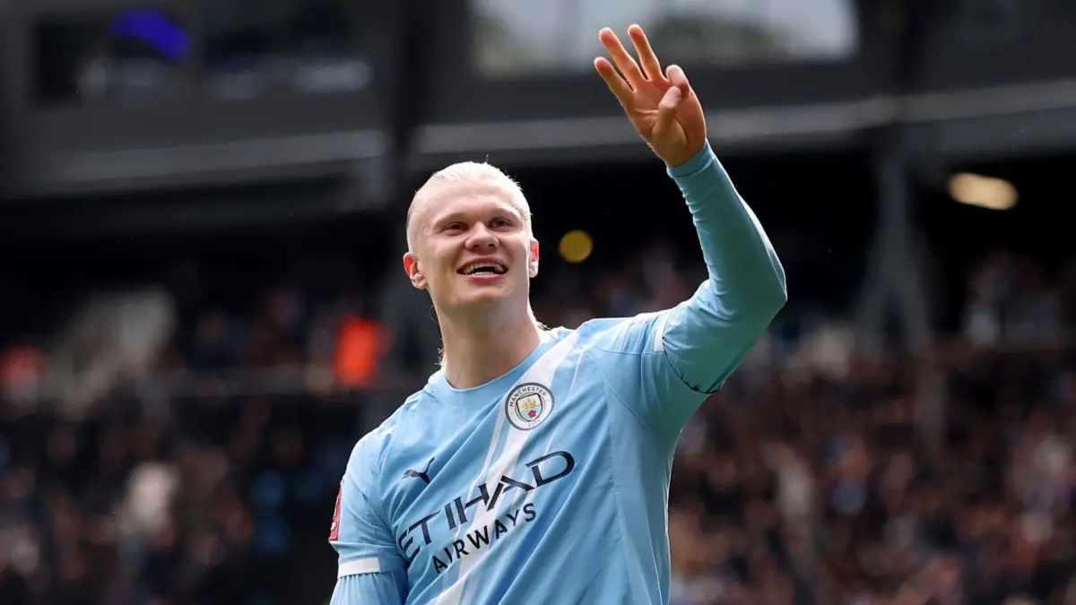 Erling Haaland tampil menggila dengan mencetak hattrick saat Manchester City menyingkirkan Liverpool 4-0 di ajang FA Cup.(Twitter/@HQpcrt)