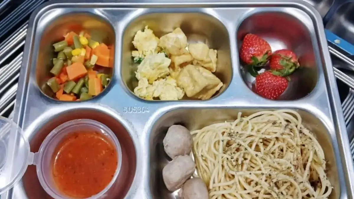 Menu Makan Bergizi Gratis (MBG) yang diterima di SDN Pondok Kelapa 01, Duren Sawit, Jakarta Timur, Kamis (2/4/2026). (ANTARA/Dokumentasi Pribadi).