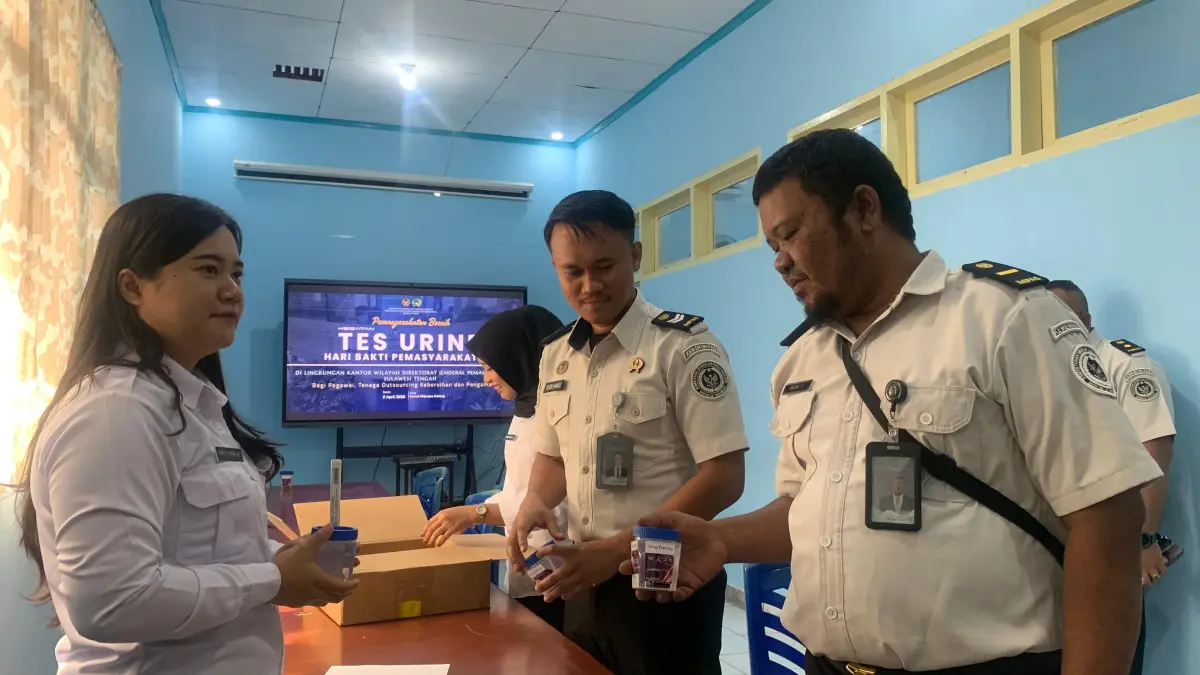 Kanwil Ditjenpas Sulteng menggelar tes urine acak bagi jajaran internal, Senin (6/4/2026).(KANWIL DITJENPAS SULTENG)