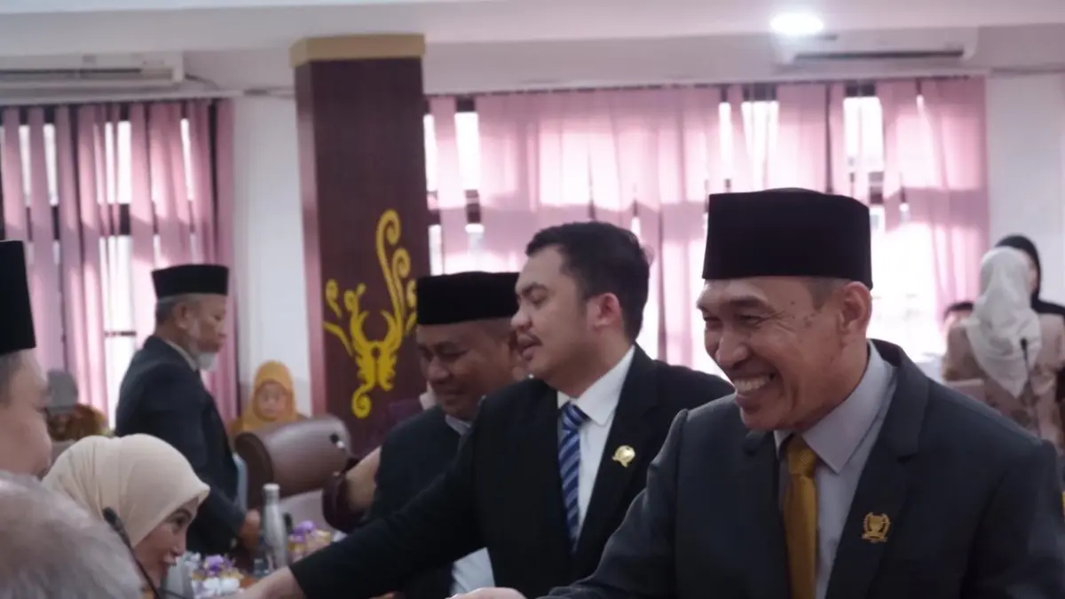 Wakil Ketua DPRD Kota Palu, Muhlis U Aca, menyoroti belum tuntasnya penyaluran Dana Bagi Hasil dari pemerintah pusat ke daerah. (Andika Nur HikmahRADAR PALU)