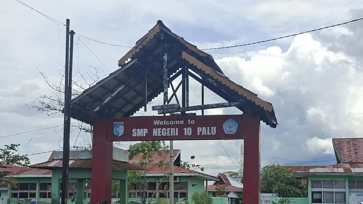 Kondisi SMP Negeri 10 Palu yang direncanakan dibangun ulang karena terdampak banjir rob.( Annisa Tri Yusnida)