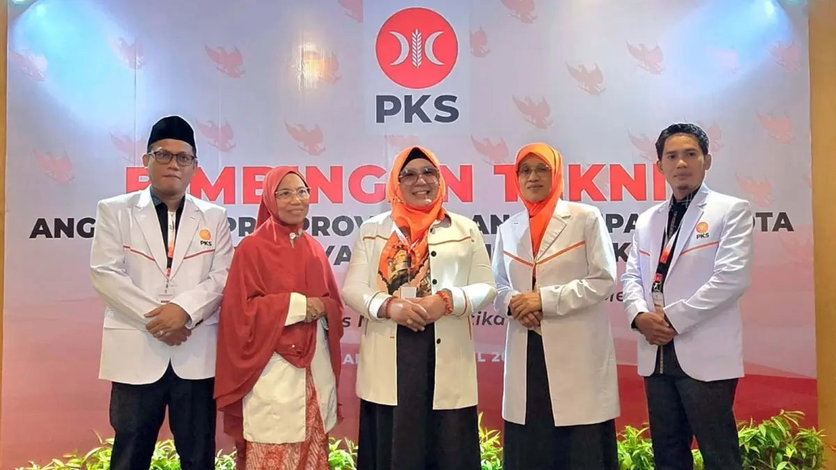 BIMTEK: Lima anggota Fraksi PKS DPRD Sulteng, lengkap mengikuti Bimtek wilayah khusus yang dilaksanakan DPP PKS.(FOTO: HUMAS DPW PKS SULTENG/RADAR PALU). 