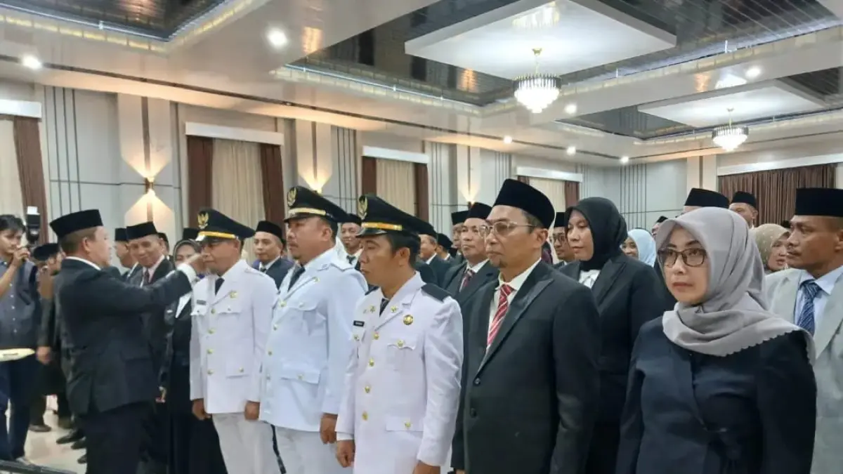 DILANTIK: Suasana pelantikan pejabat di Pemkab Morowali.(FOTO:&nbsp; SUPRIYONO/RADAR PALU).