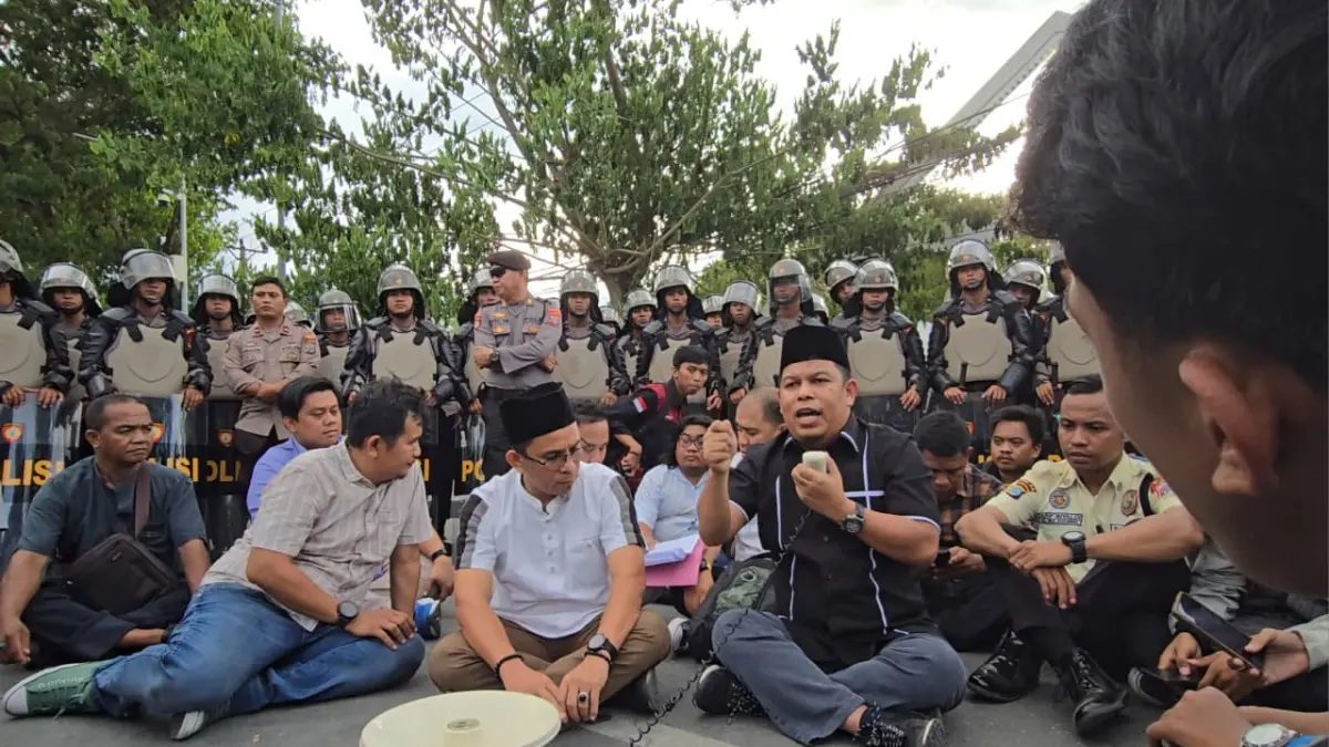 DPRD Sulteng soroti PHK massal PT GNI, dinilai berpotensi picu krisis sosial-ekonomi di daerah industri.